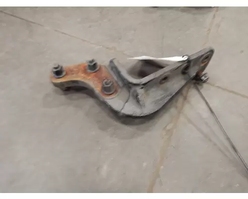 VOLVO 670 Bracket, Crossmember