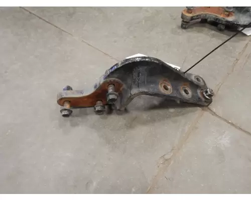 VOLVO 670 Bracket, Crossmember