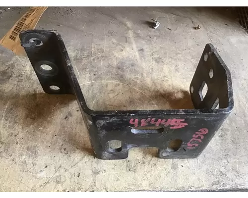 VOLVO 670 Bumper Bracket, Front