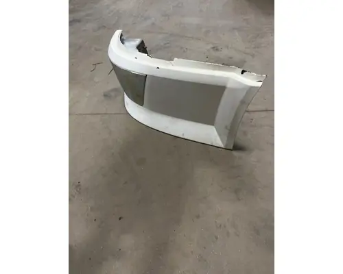 VOLVO 670 Bumper End Cap