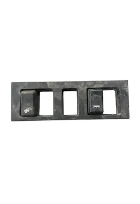 VOLVO 670 Dash / Console Switch