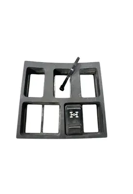 VOLVO 670 Dash / Console Switch
