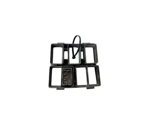 VOLVO 670 Dash  Console Switch