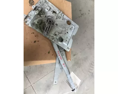 VOLVO 670 Door Window Regulator, Front