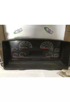 VOLVO 670 Instrument Cluster