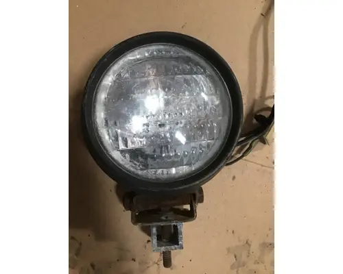 VOLVO 670 Lighting