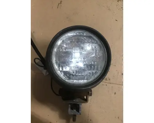 VOLVO 670 Lighting