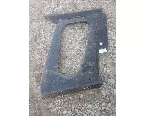 VOLVO 670 Side Skirt Bracket