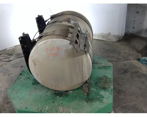 VOLVO 75-84 GALLON FUEL TANK