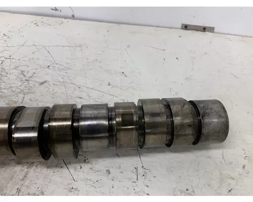 VOLVO 8187476 Camshaft