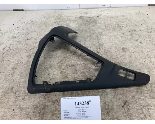 VOLVO 82755891 Interior Trim Panel