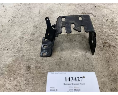 VOLVO 84741113 Bumper Bracket, Front