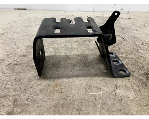 VOLVO 84741113 Bumper Bracket, Front