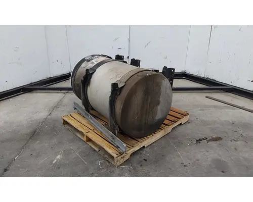 VOLVO 95-104 GALLON FUEL TANK