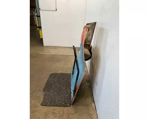 VOLVO ACL Fender Extension