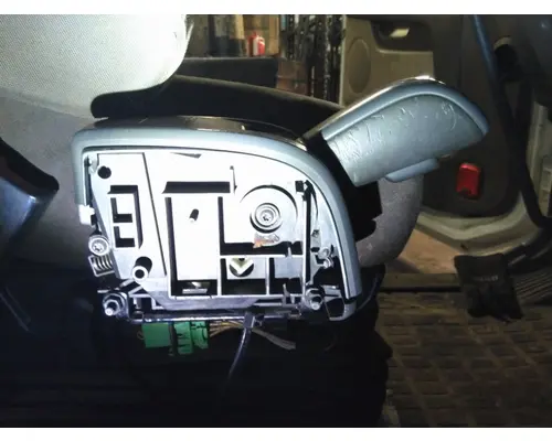 VOLVO AT2612D GEAR SHIFTER