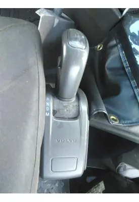 VOLVO AT2612D GEAR SHIFTER