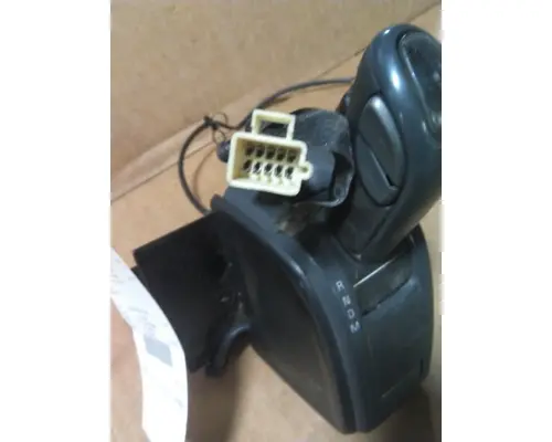 VOLVO AT2612D GEAR SHIFTER