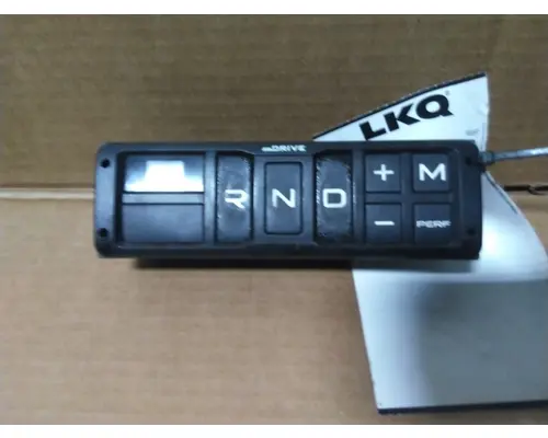 VOLVO AT2612D GEAR SHIFTER