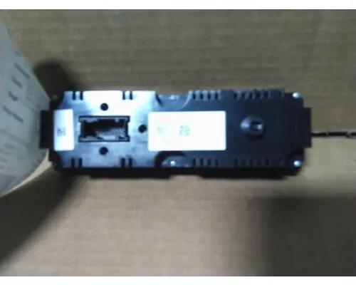VOLVO AT2612D GEAR SHIFTER