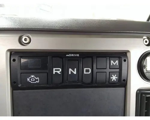 VOLVO AT2612D GEAR SHIFTER