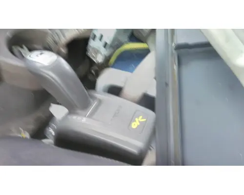VOLVO AT2612D GEAR SHIFTER