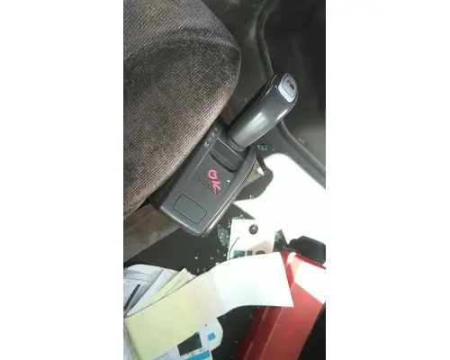 VOLVO AT2612D GEAR SHIFTER