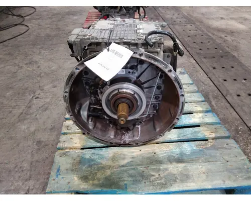 VOLVO AT2612D TRANSMISSION ASSEMBLY