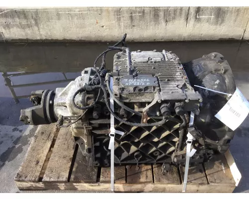 VOLVO AT2612D TRANSMISSION ASSEMBLY