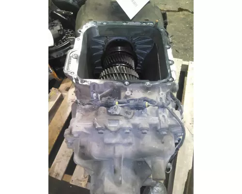 VOLVO AT2612D TRANSMISSION ASSEMBLY