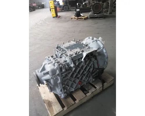 VOLVO AT2612D TRANSMISSION ASSEMBLY