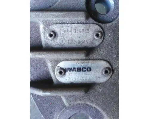 VOLVO AT2612D TRANSMISSION CONTROL MODULE (TCM)