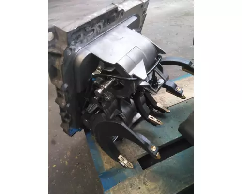 VOLVO AT2612D TRANSMISSION SHIFT COVER