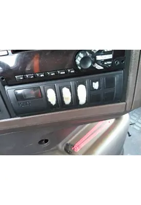 VOLVO AT2612F GEAR SHIFTER