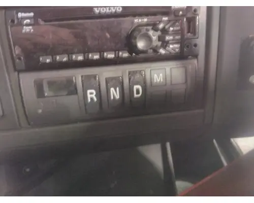 VOLVO AT2612F GEAR SHIFTER