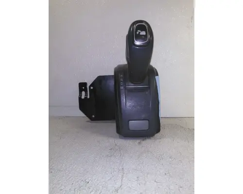 VOLVO ATO2612D GEAR SHIFTER