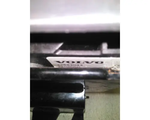 VOLVO ATO2612D GEAR SHIFTER