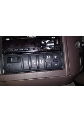 VOLVO ATO2612D GEAR SHIFTER