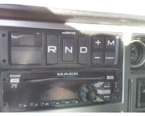 VOLVO ATO2612D GEAR SHIFTER