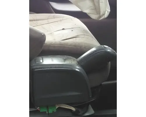 VOLVO ATO2612D GEAR SHIFTER