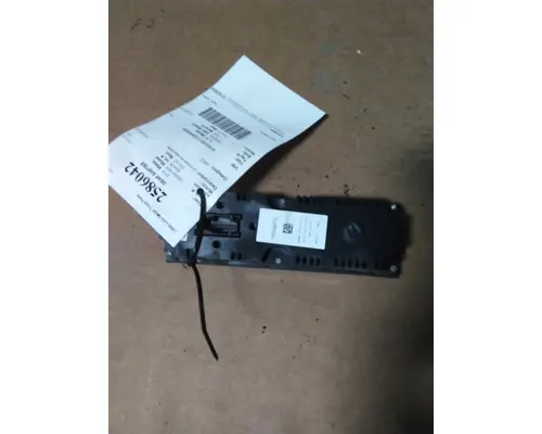 VOLVO ATO2612D GEAR SHIFTER