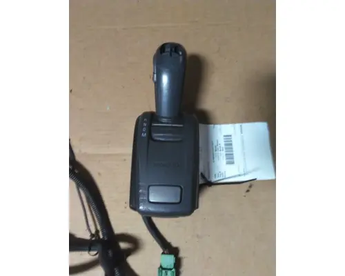 VOLVO ATO2612D GEAR SHIFTER