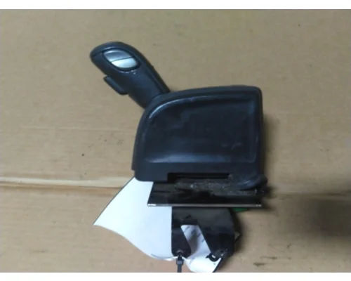 VOLVO ATO2612D GEAR SHIFTER