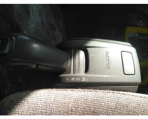VOLVO ATO2612D GEAR SHIFTER