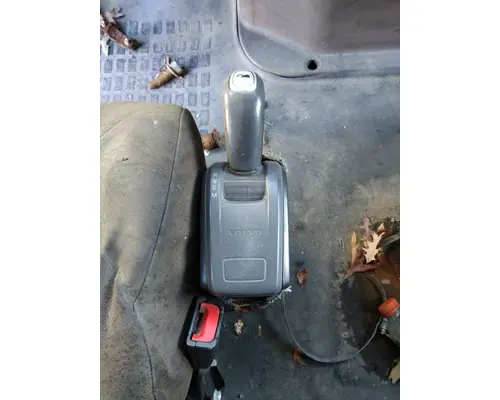 VOLVO ATO2612D GEAR SHIFTER