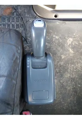 VOLVO ATO2612D GEAR SHIFTER
