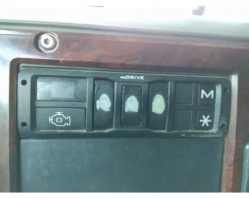 VOLVO ATO2612D GEAR SHIFTER