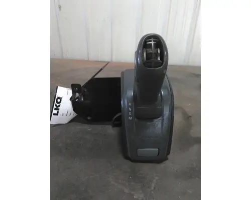 VOLVO ATO2612D GEAR SHIFTER