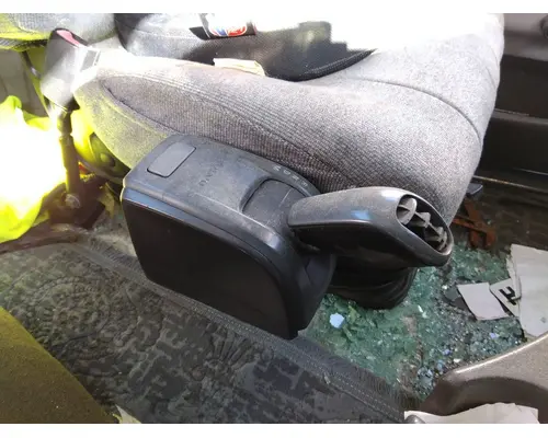 VOLVO ATO2612D GEAR SHIFTER