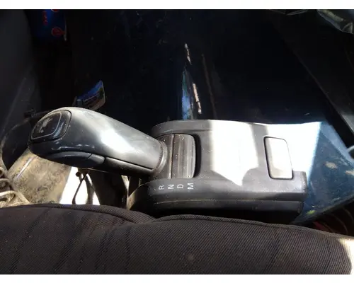 VOLVO ATO2612D GEAR SHIFTER
